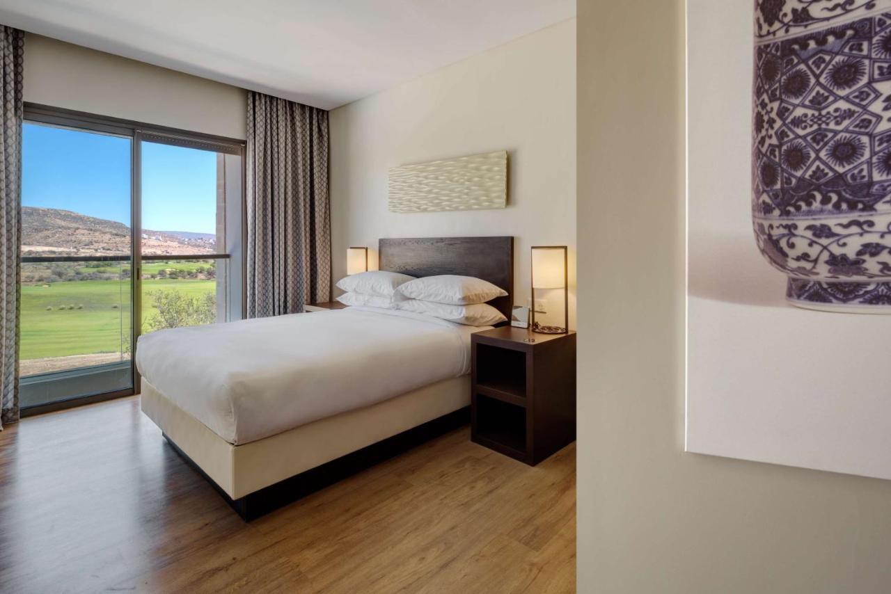 Hyatt Place Taghazout Bay Екстер'єр фото A bedroom at the Hilton Scottsdale Resort and Villas