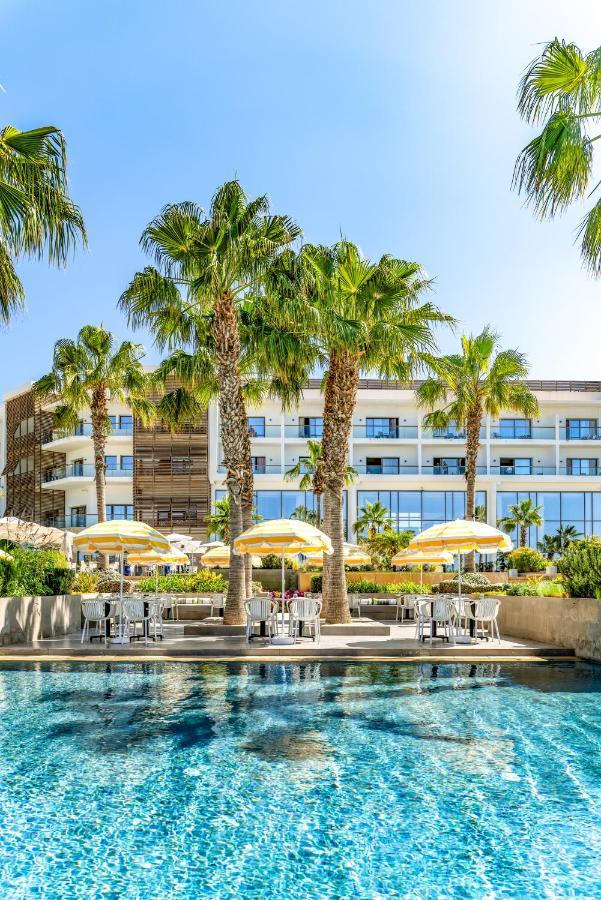 Hyatt Place Taghazout Bay Екстер'єр фото The hotel's pool area