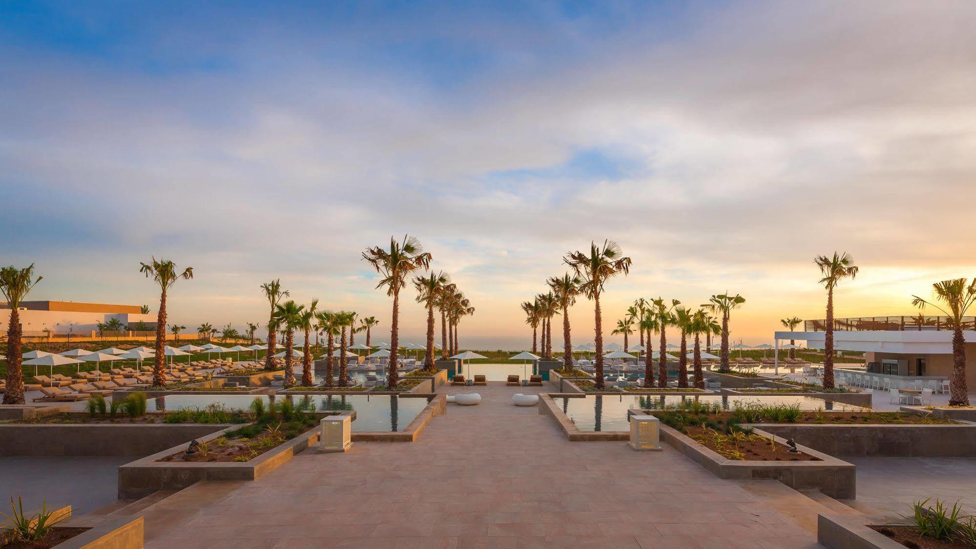 Hyatt Place Taghazout Bay Екстер'єр фото The resort's main promenade